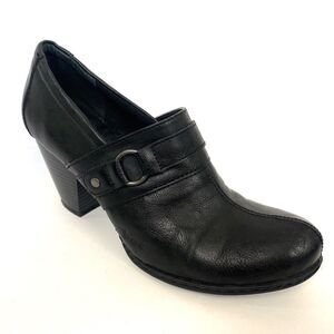 Born BOC Womens 6.5 Heeled Loafers Black Vegan Faux Leather Slip On Booties Y2K